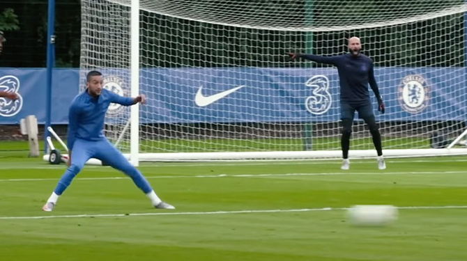 Ziyech beleeft eerste training met nieuw elftal