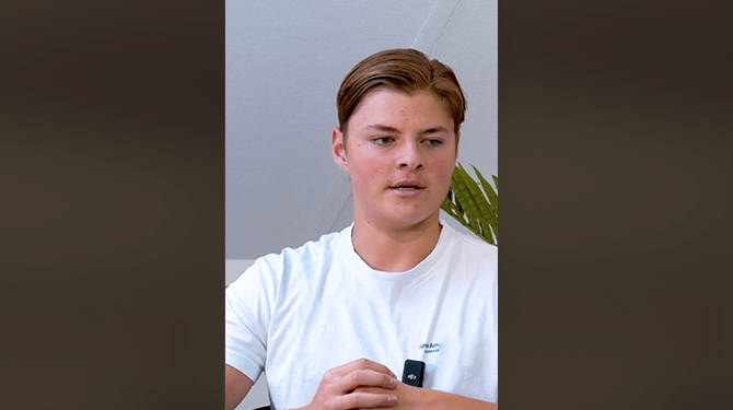 19-jarige die 10k per maand verdient heeft dat ook hard nodig om vrienden te kopen