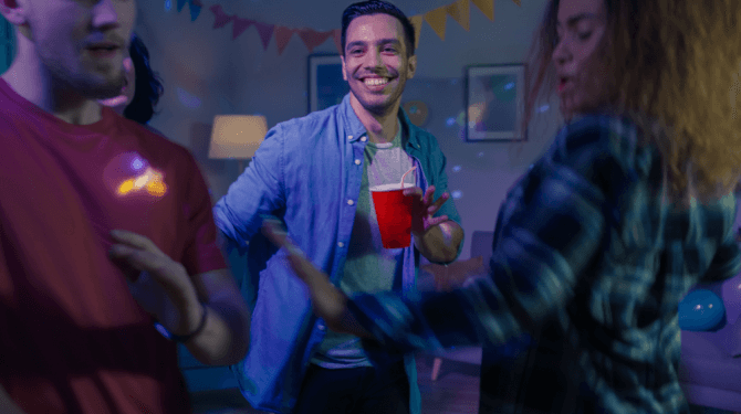 Man die tekst van ‘Alane’ van Wes uit hoofd heeft geleerd hoopt dat ‘Alane’ van Wes op feest gedraaid wordt
