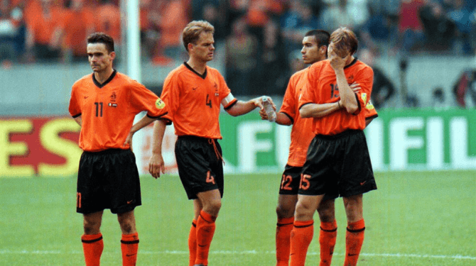 Man is er alweer overheen dat Nederland met penalty’s verloor tijdens EK 2000