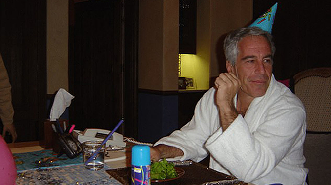 Over de doden niets dan goeds: Jeffrey Epstein antwoordde tenminste op mailtjes