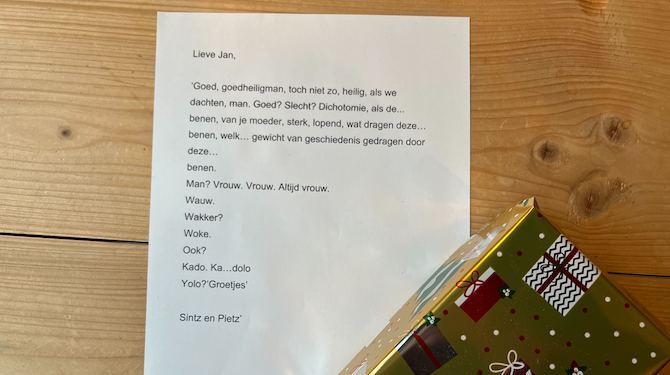 Zus heeft helaas spoken word-gedicht voor je gemaakt met Sinterklaas