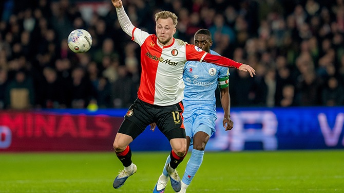 Feyenoord onderzoekt waarom Tengstedt hele seizoen nog niet geblesseerd is geweest: 'Dan doe je iets niet goed'