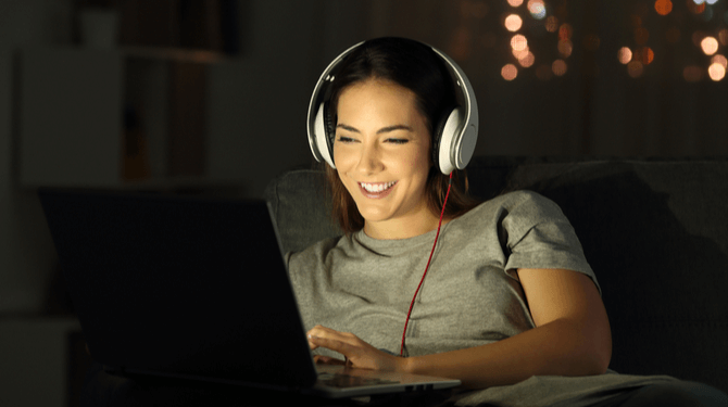 Wow: virtueel optreden voelt precies aan alsof je thuis achter je computer een virtueel optreden kijkt!