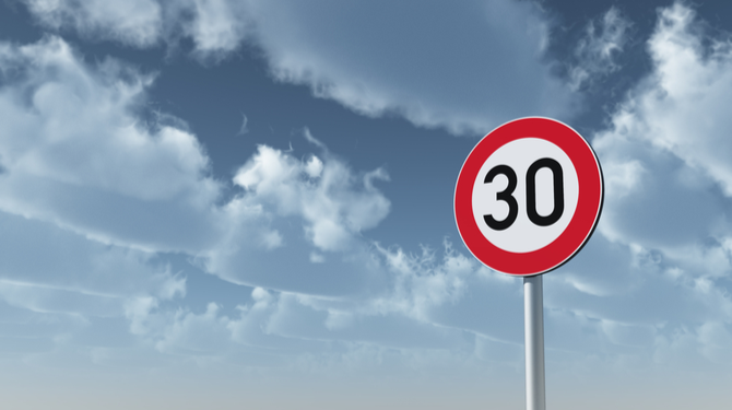 Kabinet: maximumsnelheid op snelweg naar 30 km/u om stikstofuitstoot te beperken