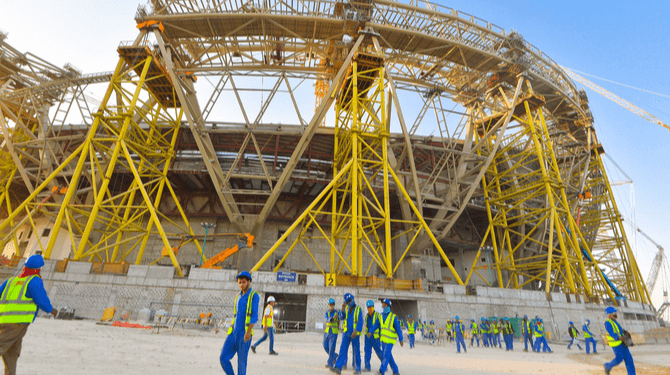 6500 gastarbeiders uitgenodigd om gratis stadions te bouwen in Qatar