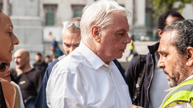 Wie is David Icke? Hulde als je dat niet weet, wij gaan dat niet verpesten