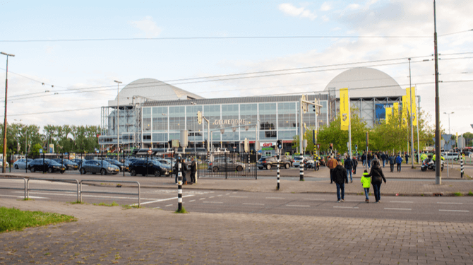 Wapens eindelijk weer toegestaan in Gelredome na Amerikaanse overname Vitesse