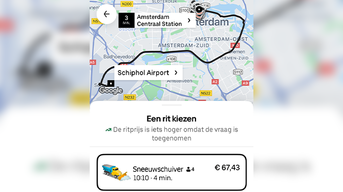 Bestuurder sneeuwschuiver klust bij op Uber vandaag
