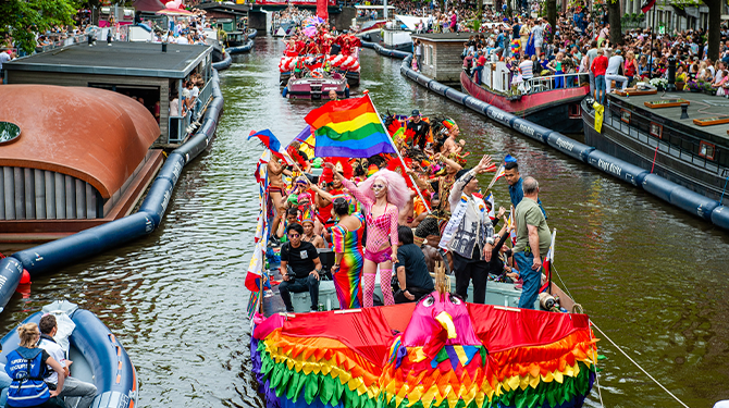 Officieel: homo’s hebben nu grotere vloot dan Rusland