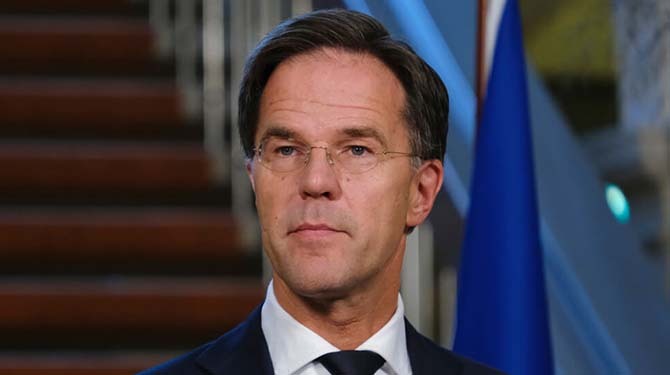 Mark Rutte wil alleen nadenken over stoppen bij zeer gunstige uitkoopregeling