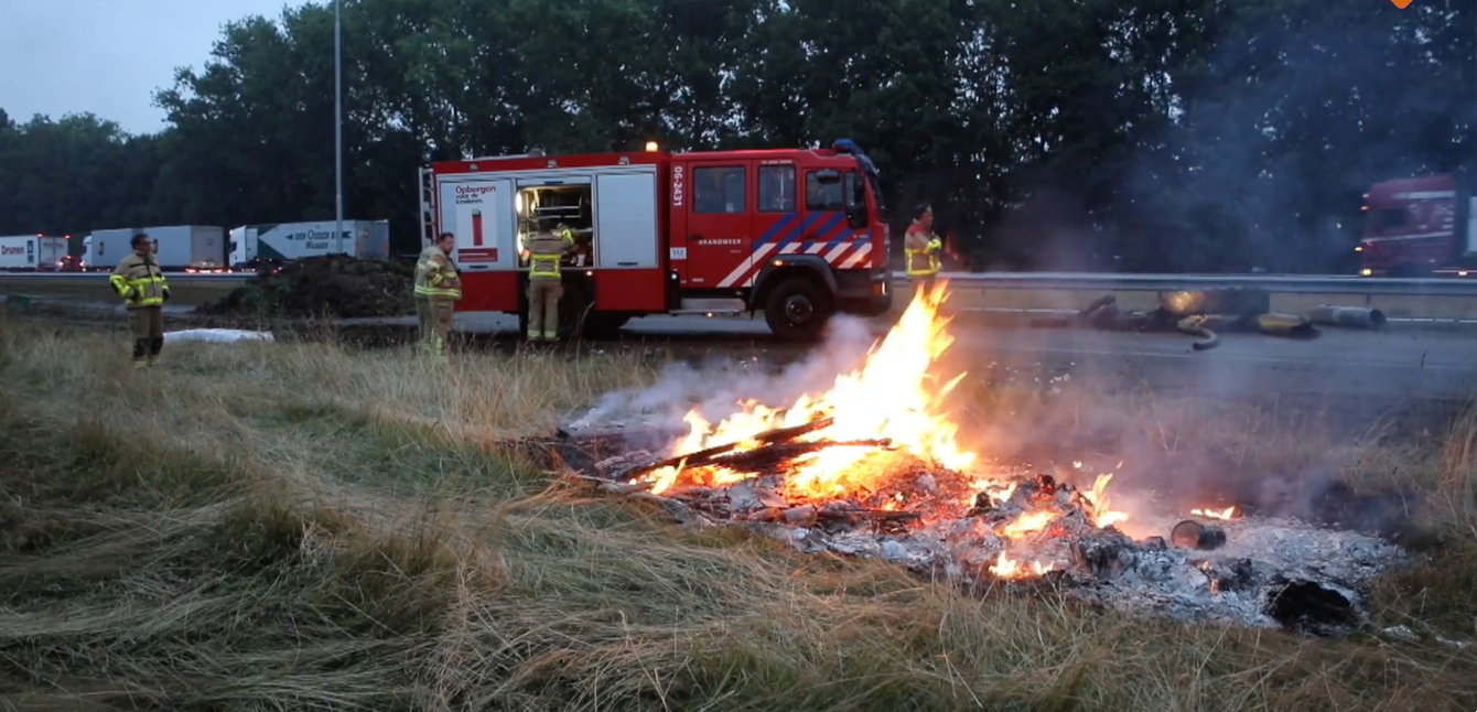 Boer die berm in fik zet brengt alsnog minder milieuschade toe dan als hij gewoon aan het werk zou zijn